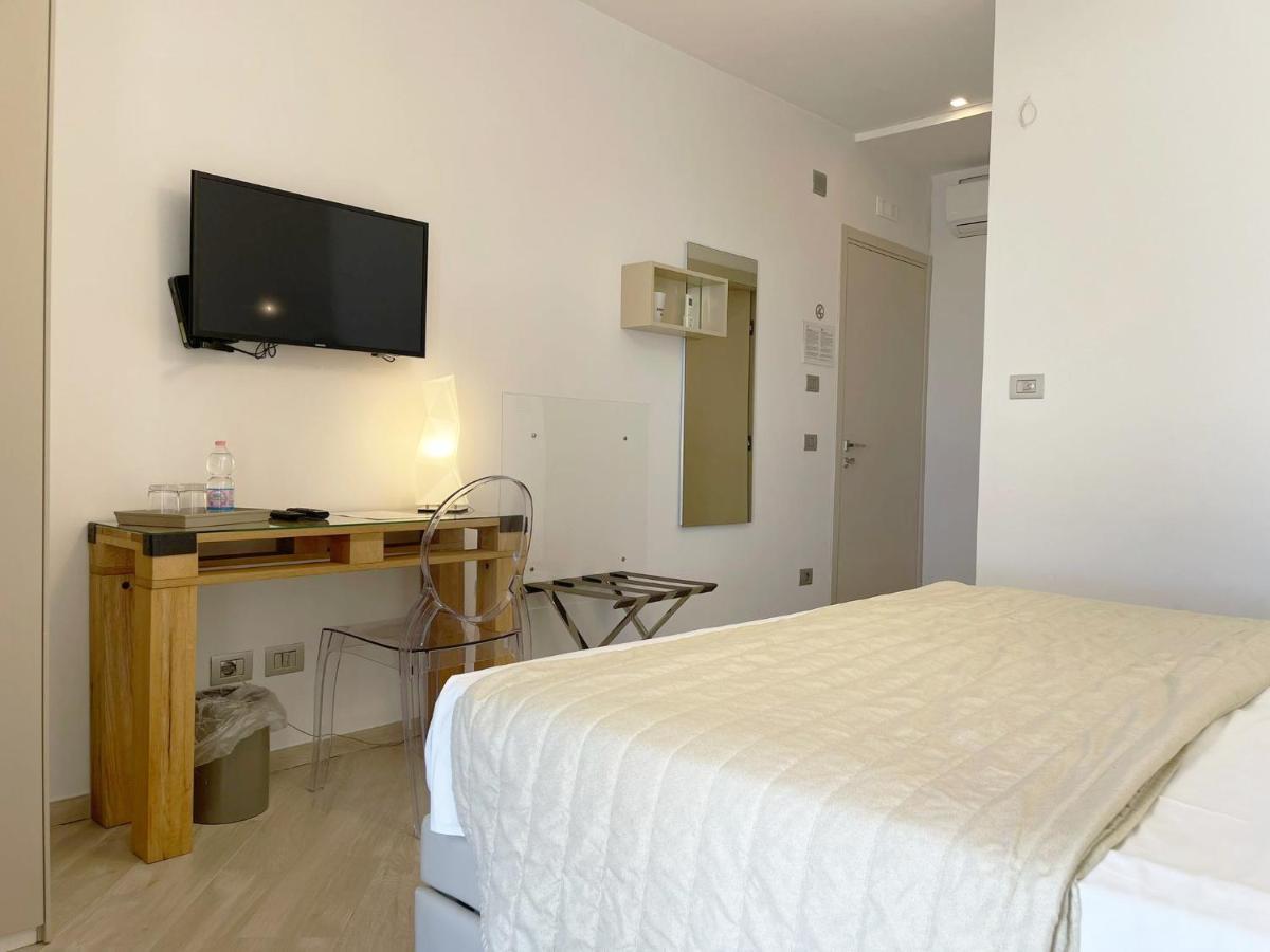 マリーナ・ディ・パルマ Daedalium Bed & Breakfast エクステリア 写真