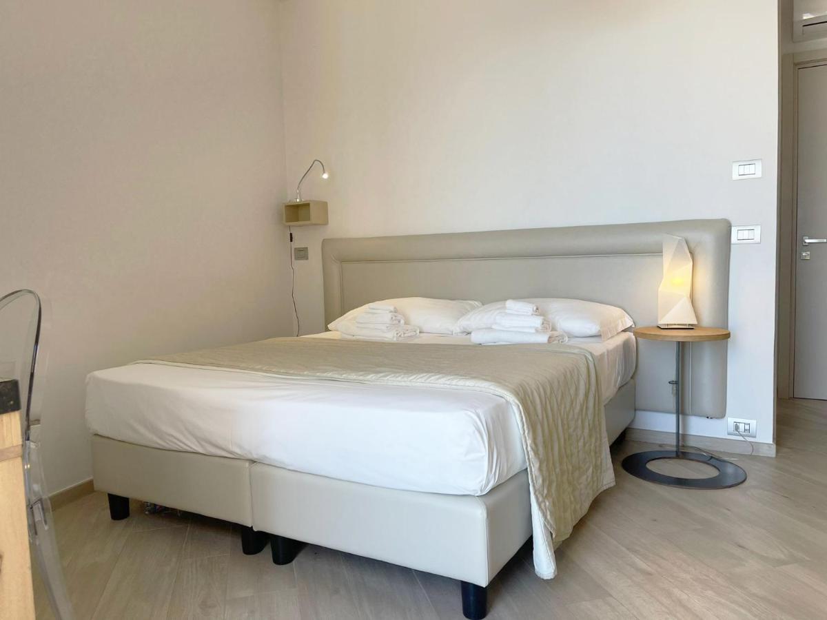 マリーナ・ディ・パルマ Daedalium Bed & Breakfast エクステリア 写真